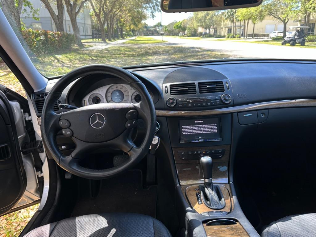 2009 Mercedes-Benz E-Class - $11,995